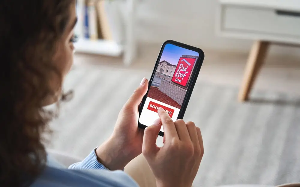 Red Roof Inn takes advantage of location data with mobile advertising